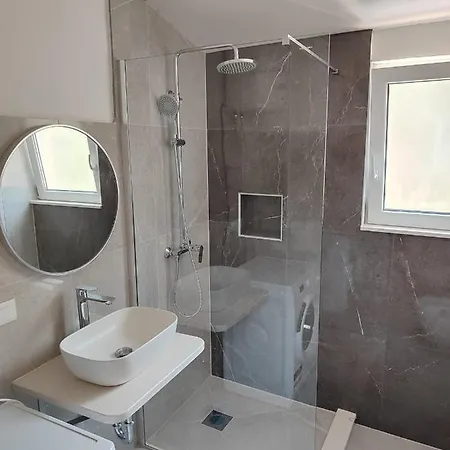 Radic Rogoznica (Sibenik-Knin)